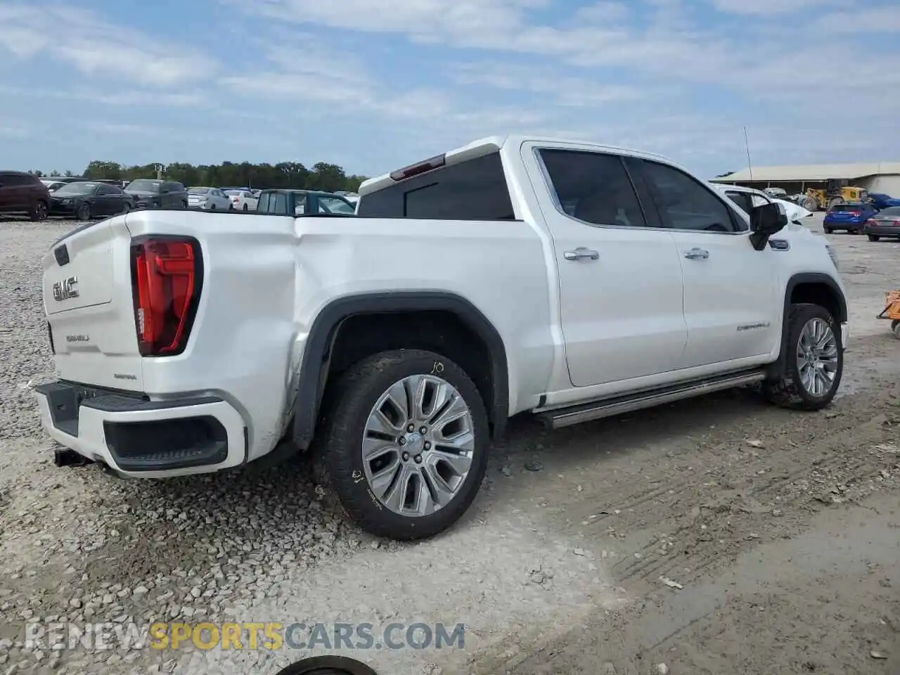 3 Photograph of a damaged car 3GTU9FEL7MG476129 GMC SIERRA 2021