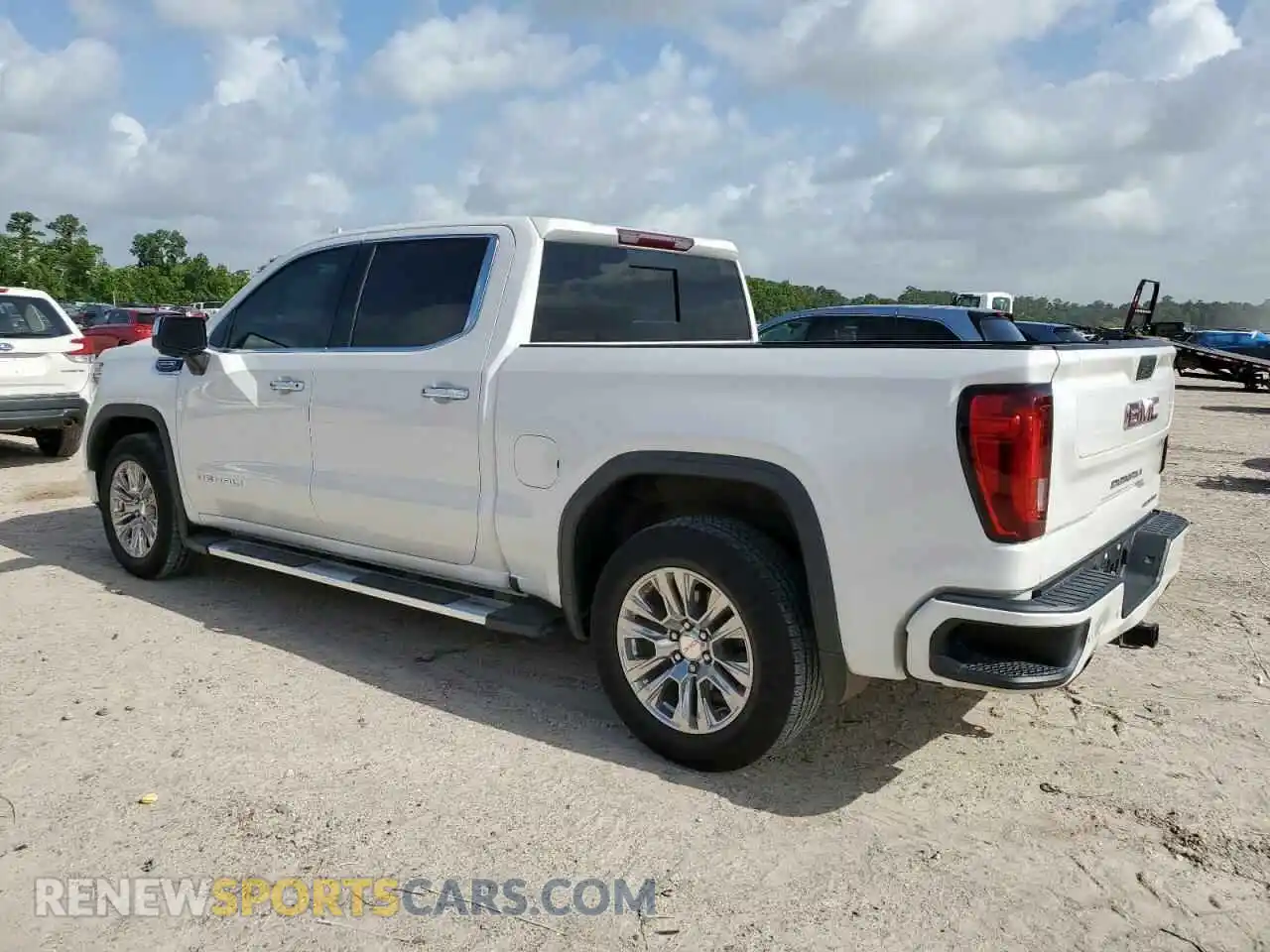 2 Photograph of a damaged car 3GTU9FELXMG419133 GMC SIERRA 2021