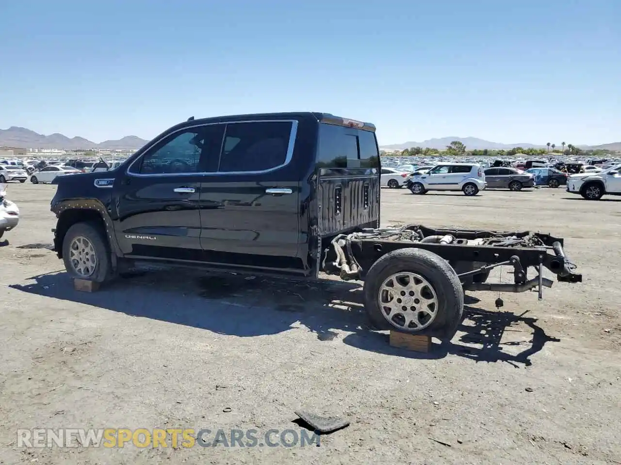 2 Photograph of a damaged car 3GTU9FET7MG226907 GMC SIERRA 2021