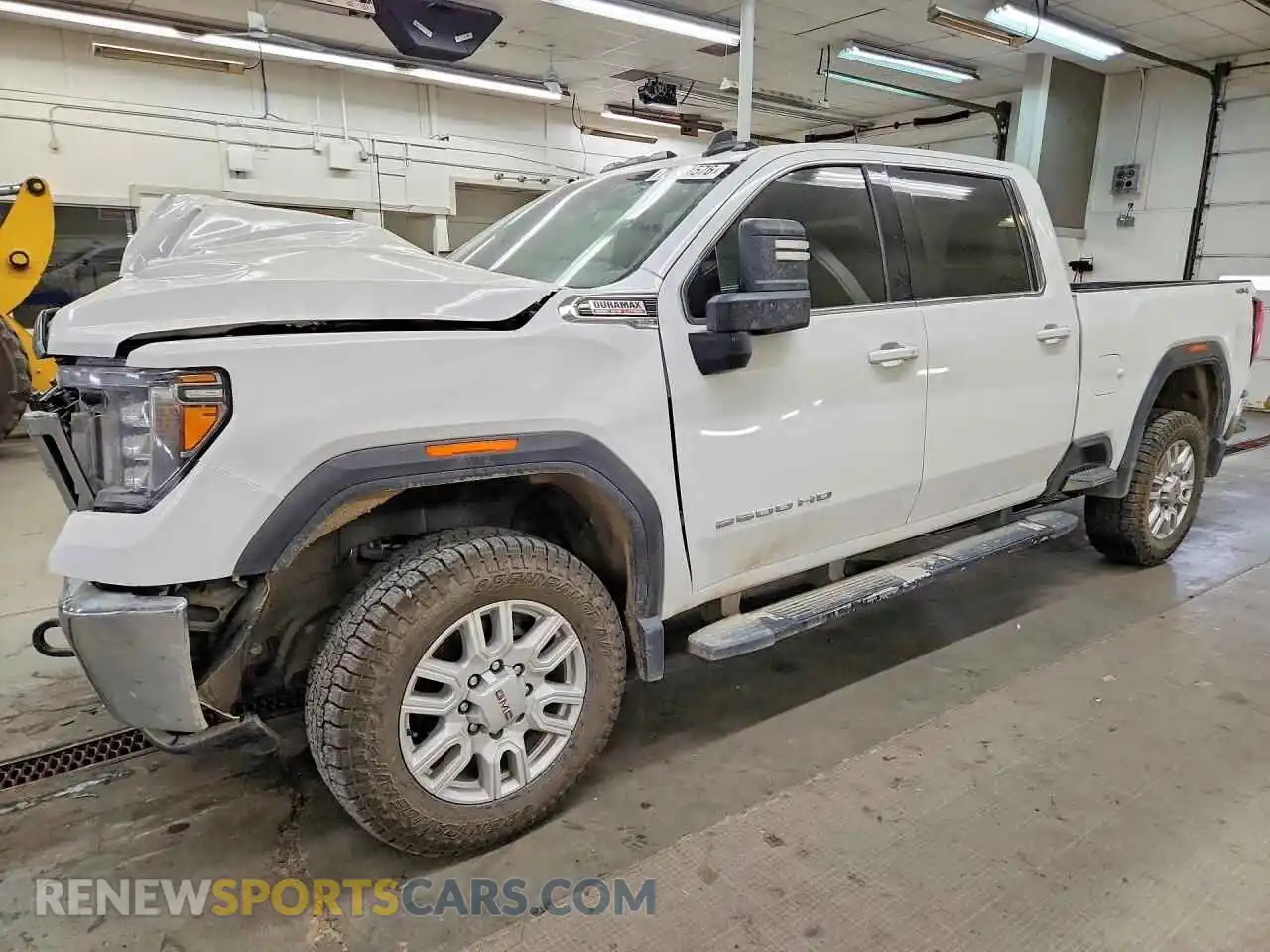 1 Photograph of a damaged car 1GT49MEY4NF331634 GMC SIERRA 2022