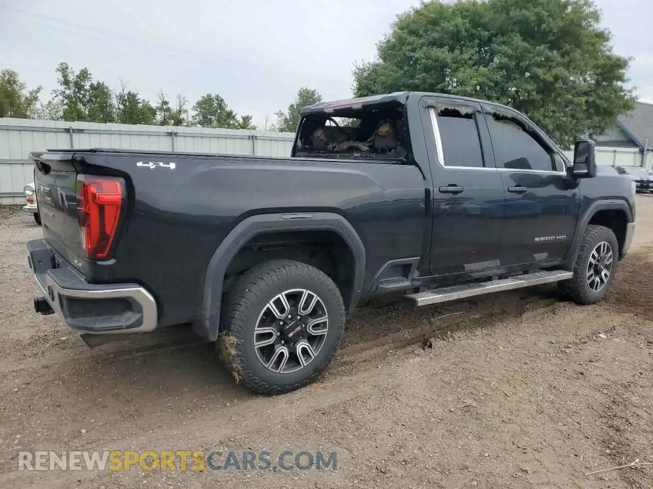 3 Photograph of a damaged car 1GT59ME75NF322548 GMC SIERRA 2022