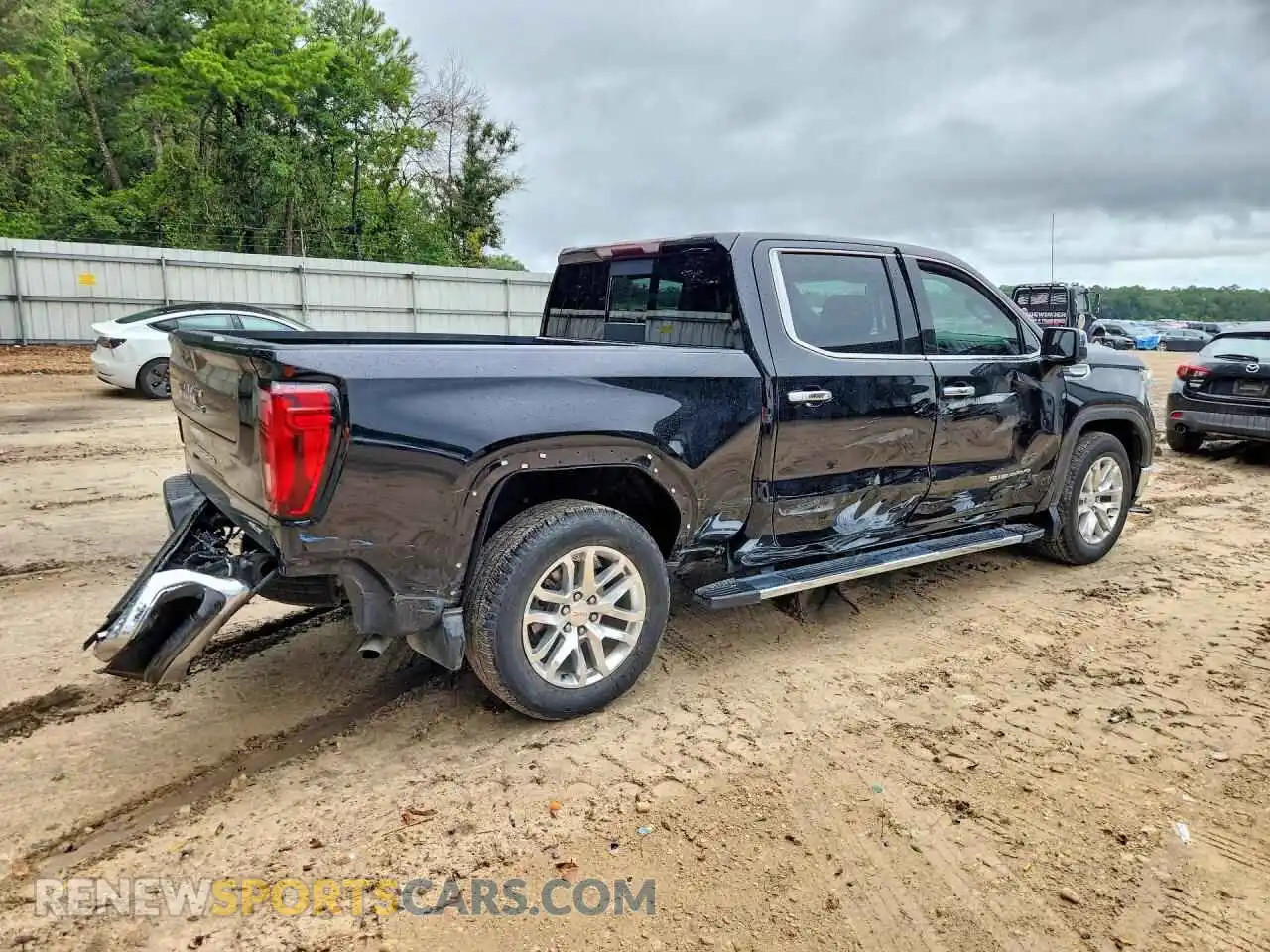 3 Photograph of a damaged car 1GTP8DED7NZ125672 GMC SIERRA 2022