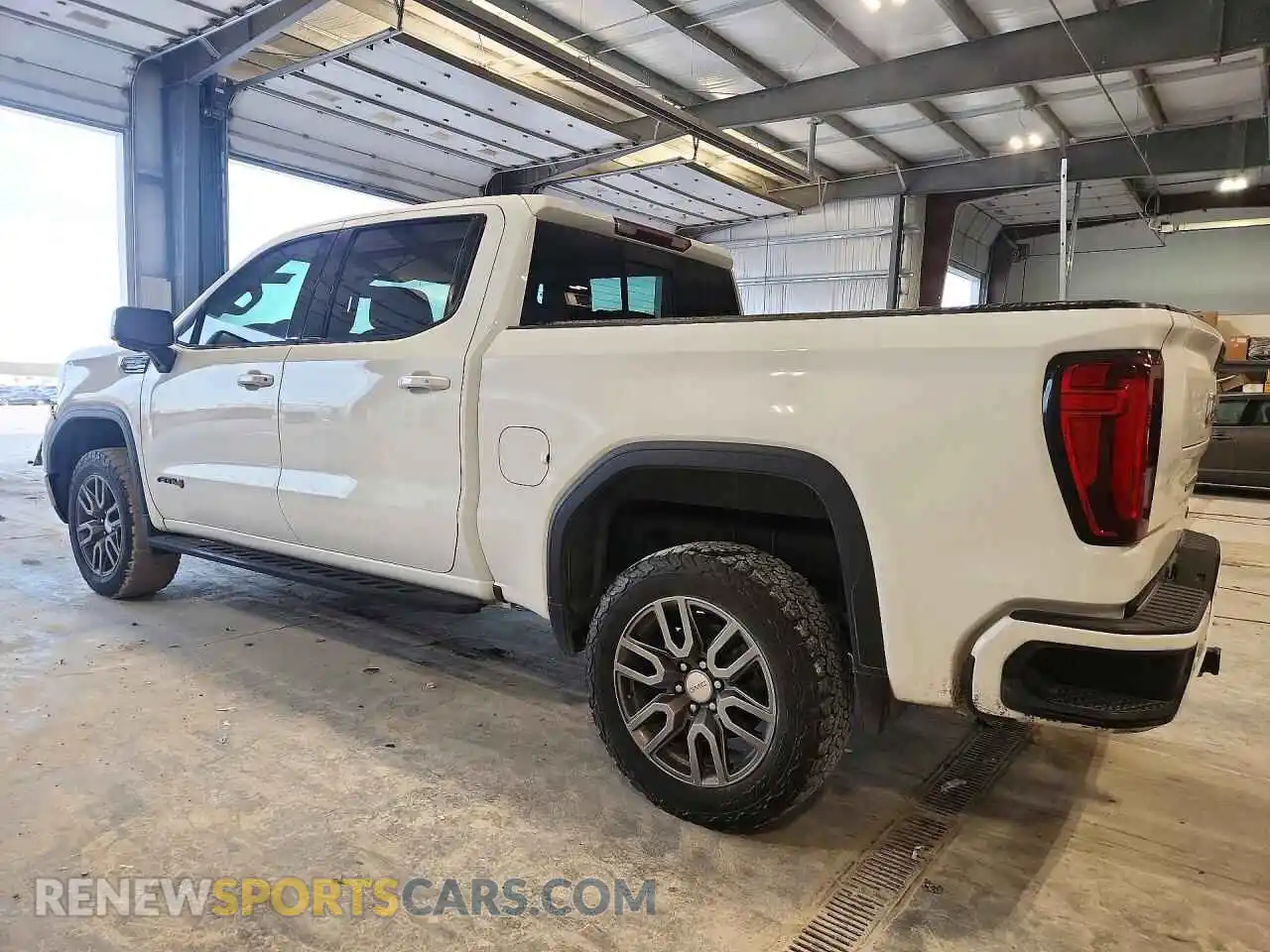 2 Photograph of a damaged car 1GTP9EEL6NZ207516 GMC SIERRA 2022