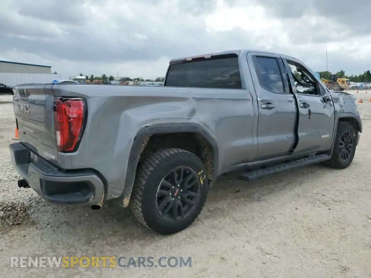 3 Photograph of a damaged car 1GTR8CEK6NZ192555 GMC SIERRA 2022