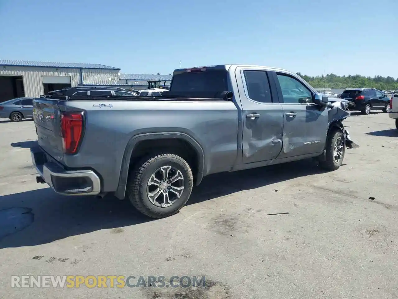 3 Photograph of a damaged car 1GTR9BED0NZ100705 GMC SIERRA 2022