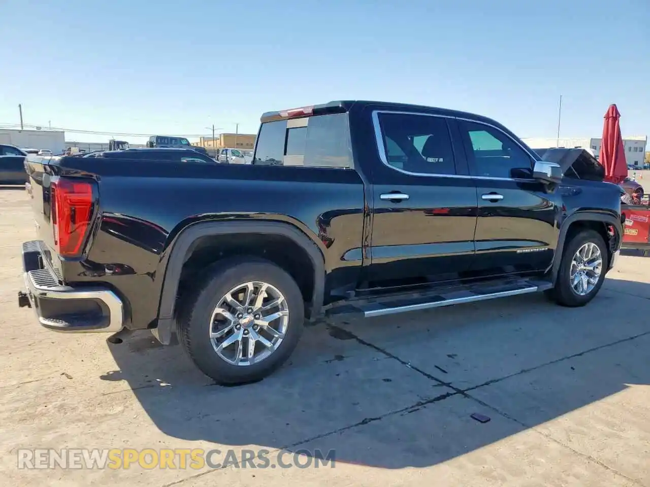 3 Photograph of a damaged car 3GTP8DED4NG212624 GMC SIERRA 2022