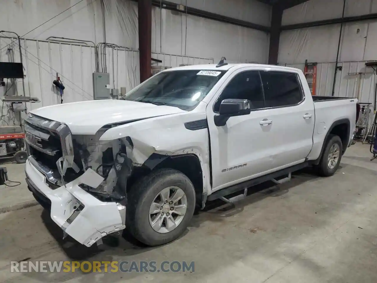 1 Photograph of a damaged car 3GTP9BEK8NG107990 GMC SIERRA 2022