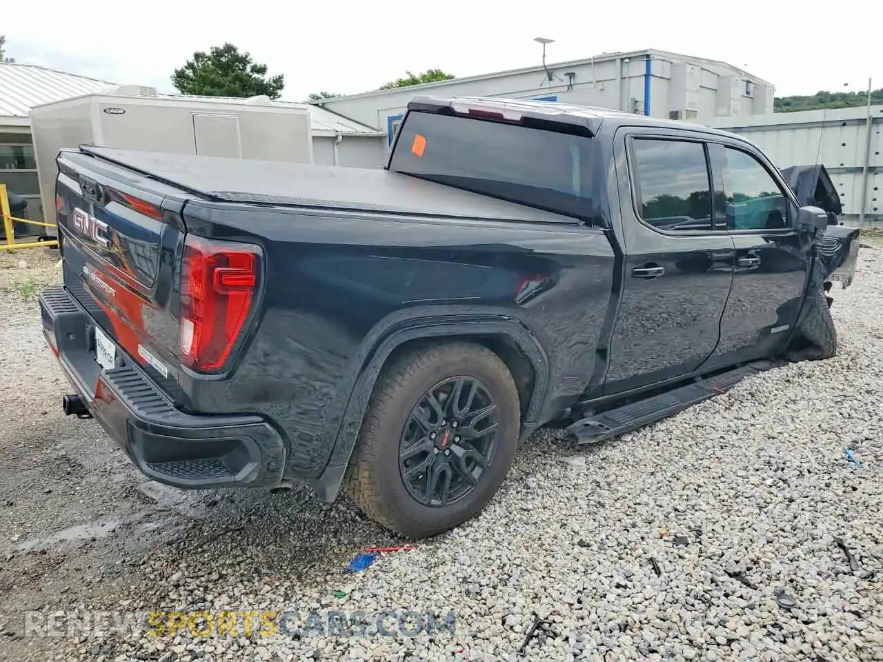 3 Photograph of a damaged car 3GTPHCEK2NG592782 GMC SIERRA 2022