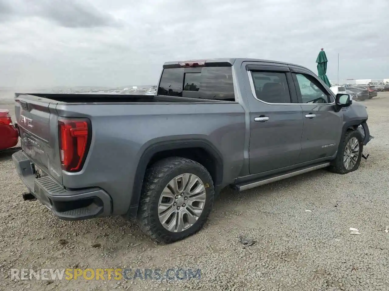 3 Photograph of a damaged car 3GTU9FEL7NG126856 GMC SIERRA 2022