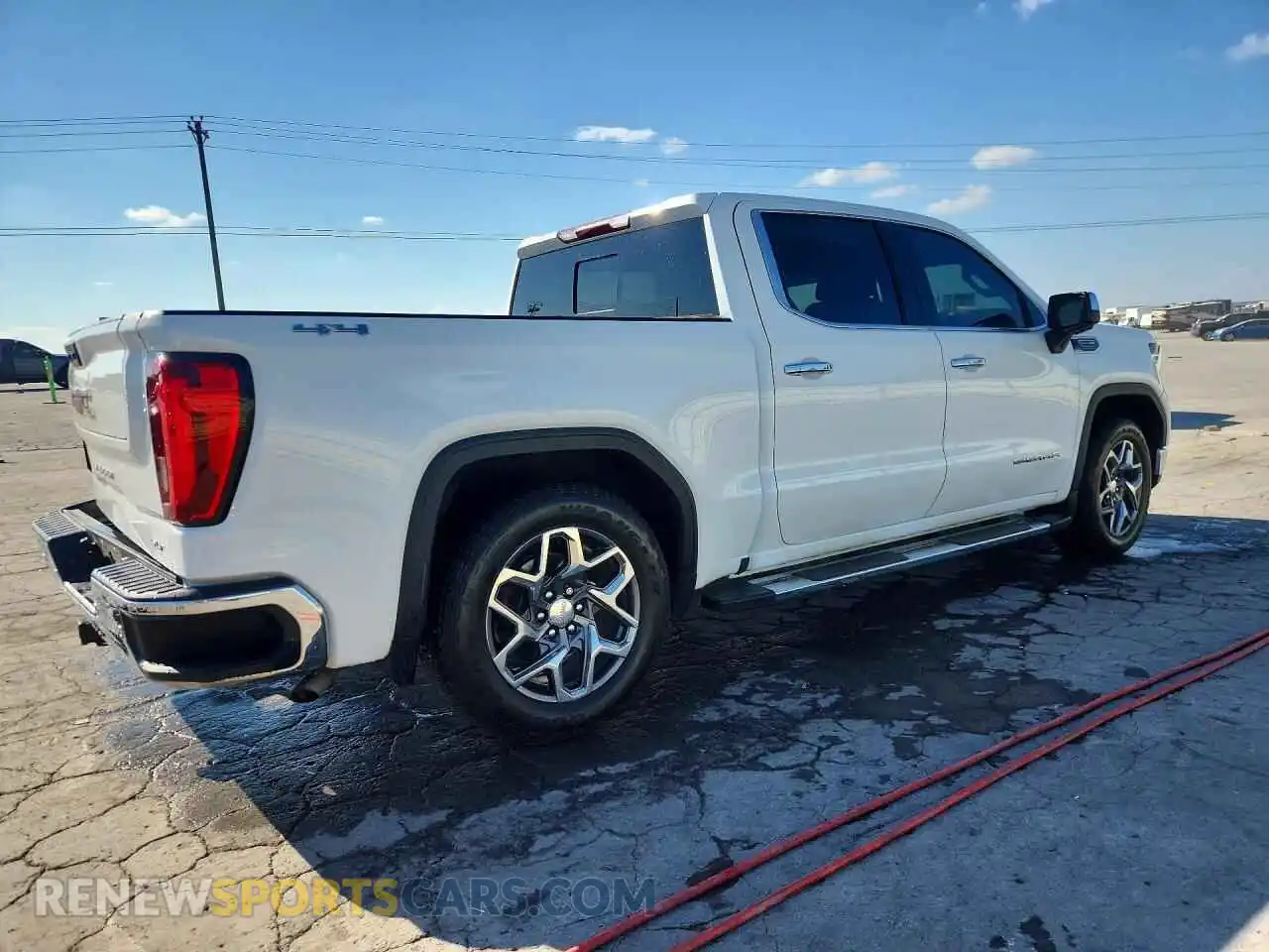 3 Photograph of a damaged car 3GTUUDED6NG519257 GMC SIERRA 2022