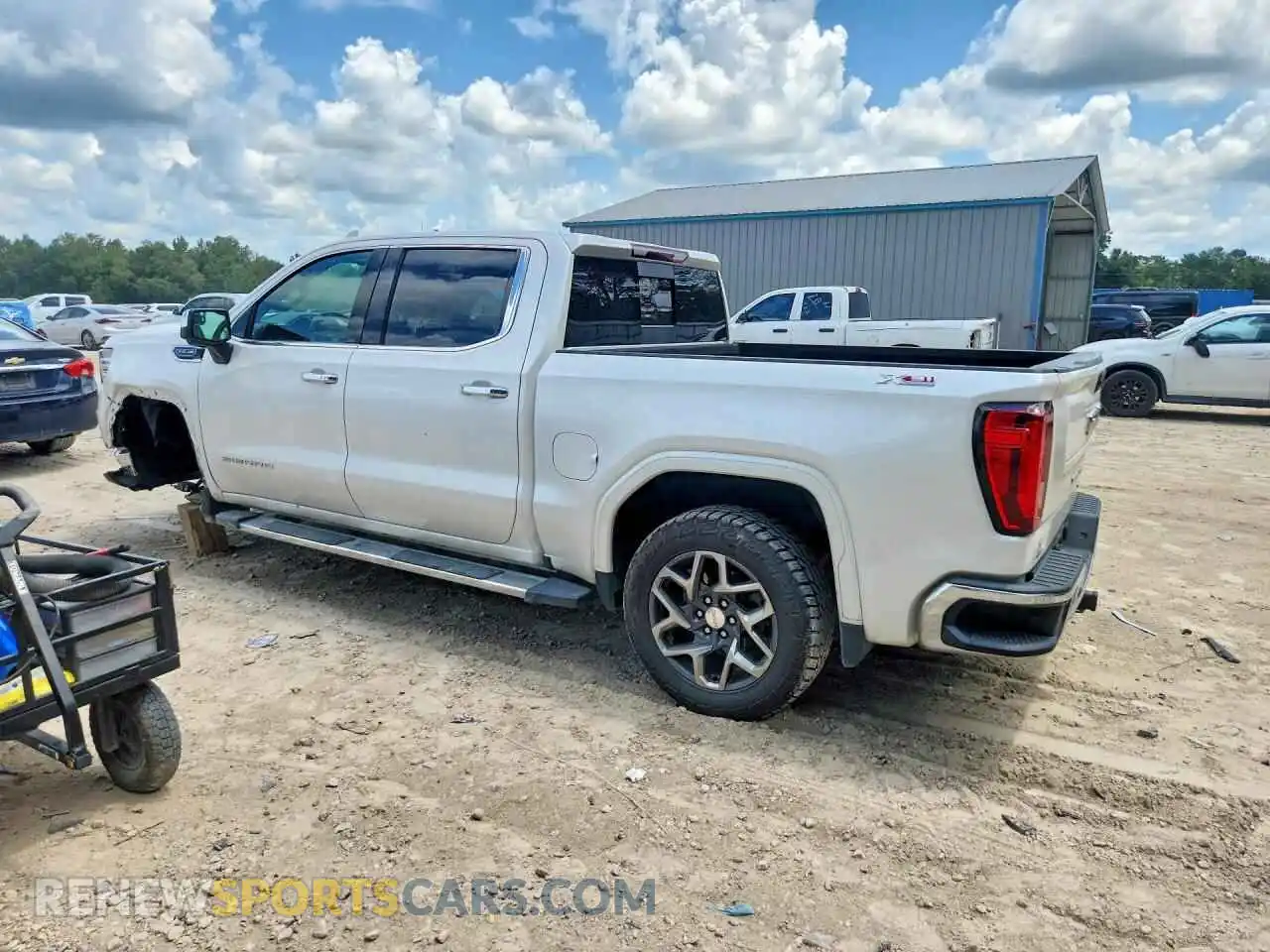 2 Photograph of a damaged car 3GTUUDED8NG596745 GMC SIERRA 2022
