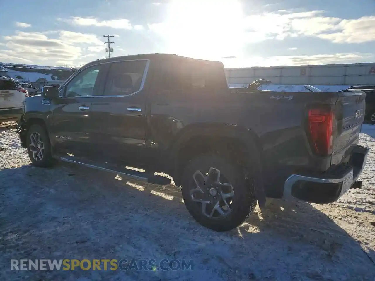 2 Photograph of a damaged car 3GTUUDED8NG631221 GMC SIERRA 2022