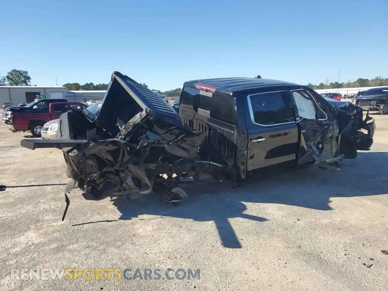3 Photograph of a damaged car 3GTUUGED5NG611297 GMC SIERRA 2022