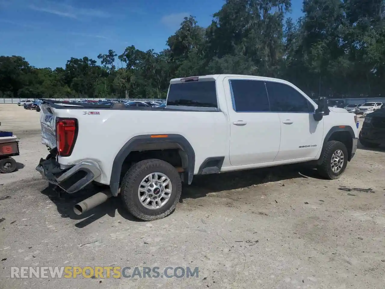 3 Photograph of a damaged car 1GT49MEY7PF237217 GMC SIERRA 2023