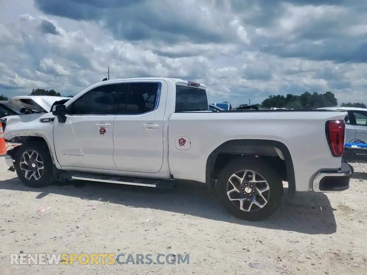 2 Photograph of a damaged car 1GTRHBE88PZ315516 GMC SIERRA 2023