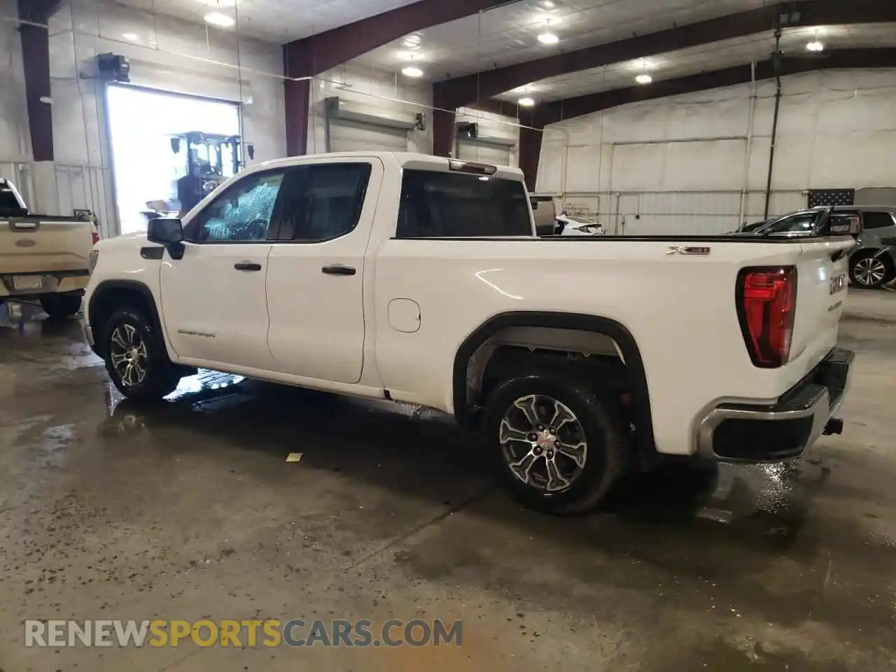 2 Photograph of a damaged car 1GTRUAED2PZ242520 GMC SIERRA 2023