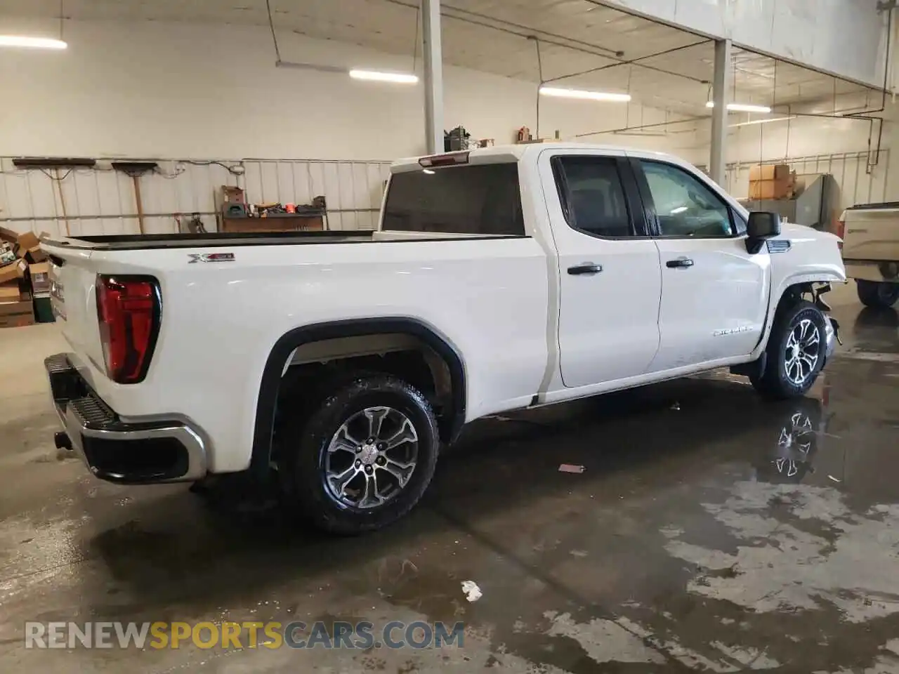 3 Photograph of a damaged car 1GTRUAED2PZ242520 GMC SIERRA 2023