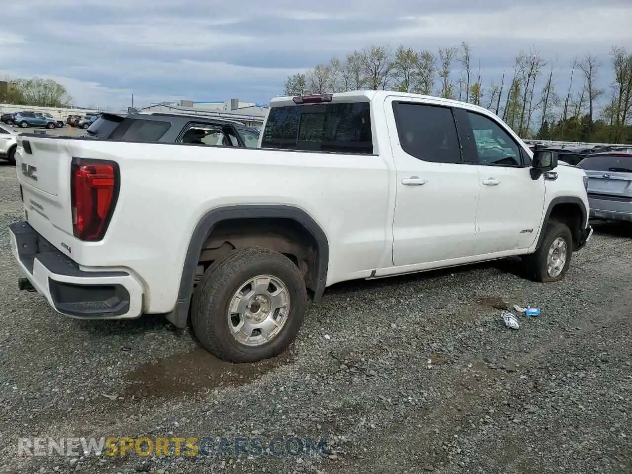 3 Photograph of a damaged car 1GTUUEE85PZ110792 GMC SIERRA 2023
