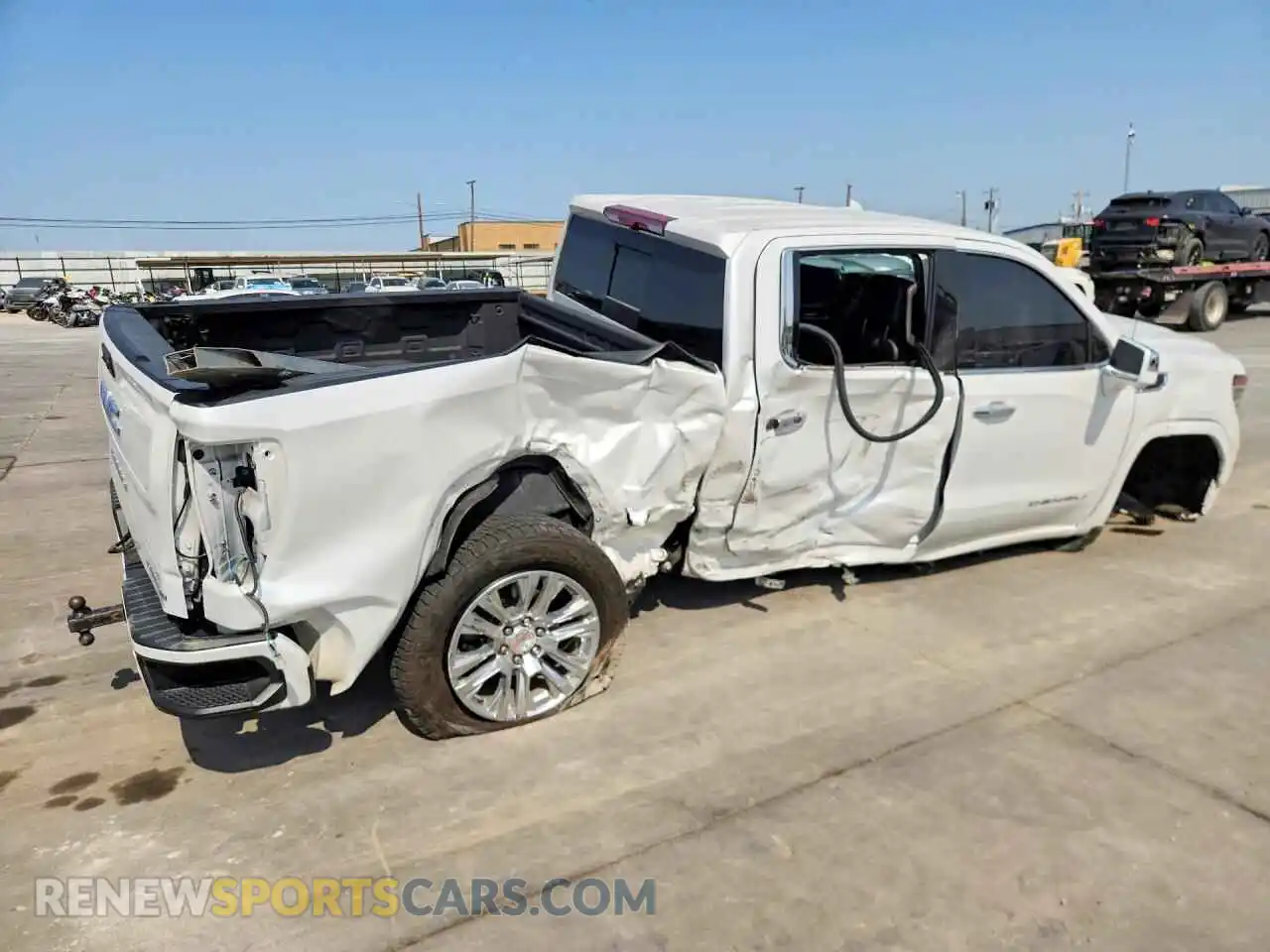 3 Photograph of a damaged car 1GTUUGED0PZ100471 GMC SIERRA 2023