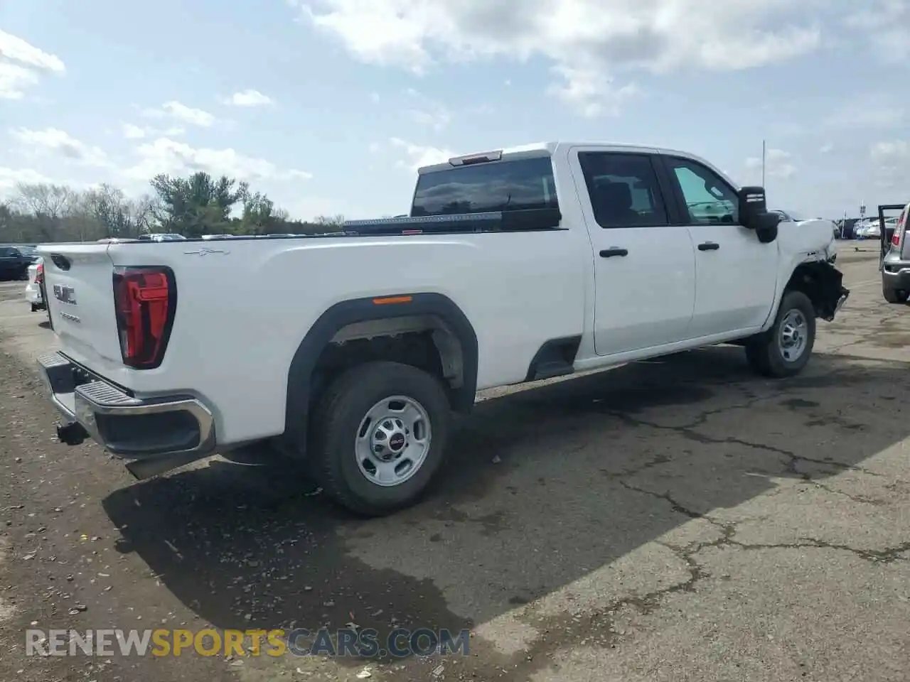 3 Photograph of a damaged car 1GT49LE77RF277379 GMC SIERRA 2024