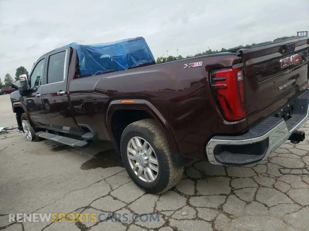 2 fotografías del automóvil dañado 1GT49NE75RF284987 GMC SIERRA 2024