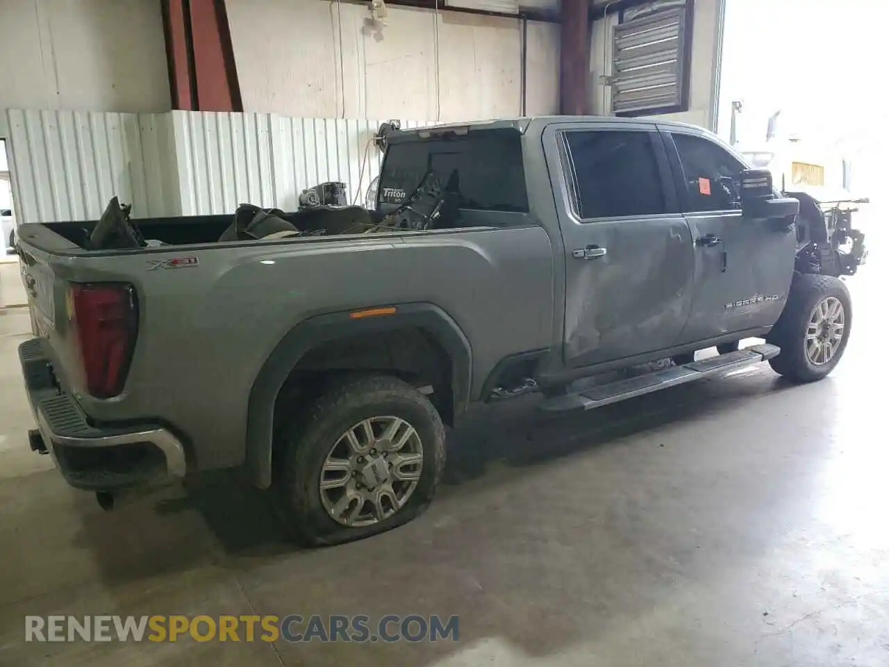 3 Фотография поврежденного автомобиля 1GT49NEY3RF172973 GMC SIERRA 2024