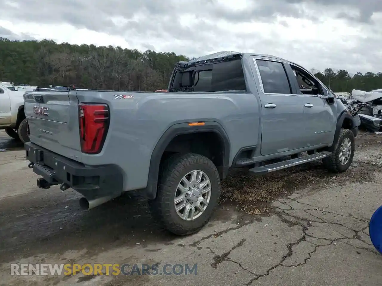 3 Photograph of a damaged car 1GT49NEYXRF267014 GMC SIERRA 2024