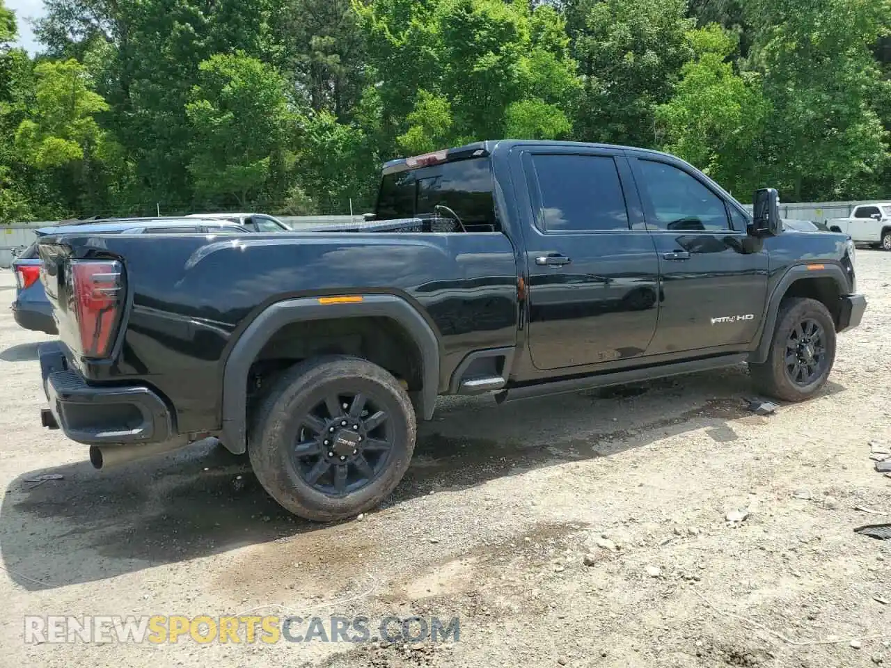 3 Photograph of a damaged car 1GT49PEY4RF314453 GMC SIERRA 2024