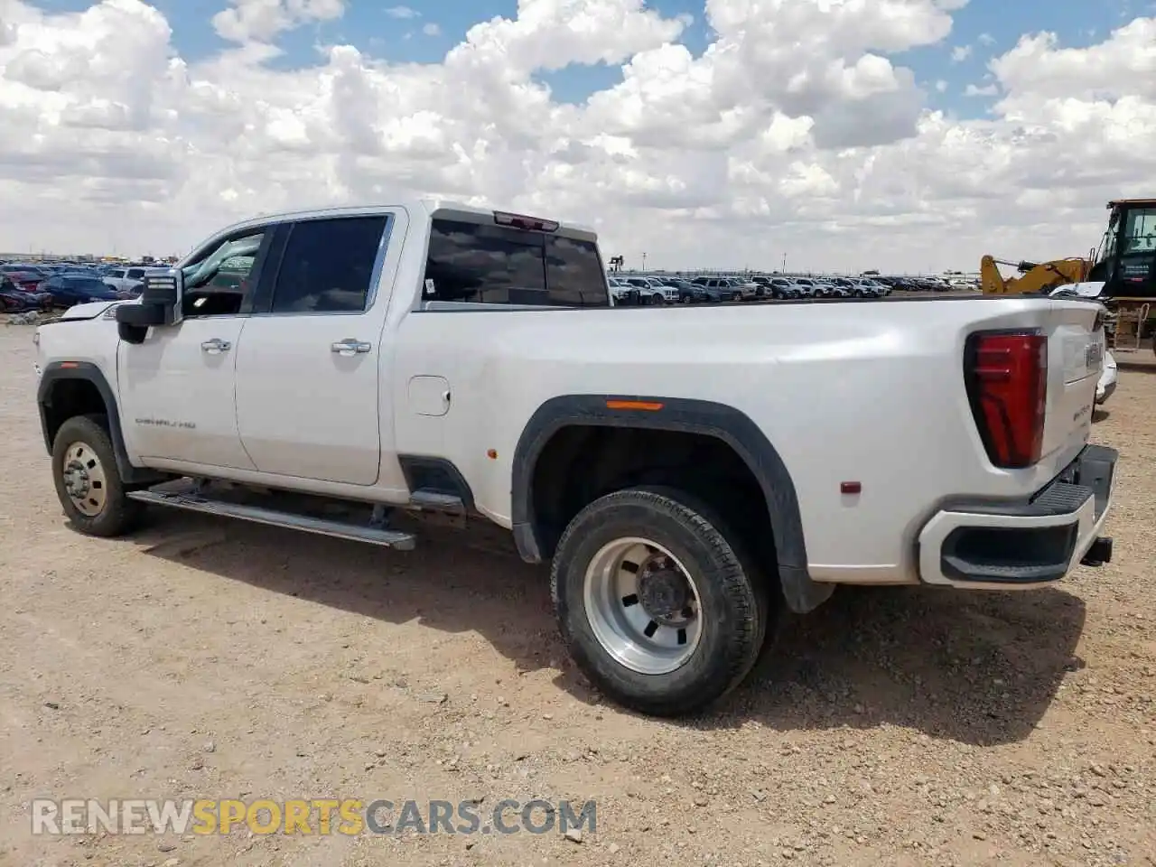 2 fotografías del automóvil dañado 1GT49WEY2RF142935 GMC SIERRA 2024