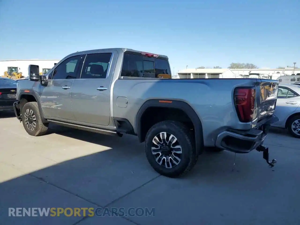 2 fotografías del automóvil dañado 1GT49XEY2RF435370 GMC SIERRA 2024