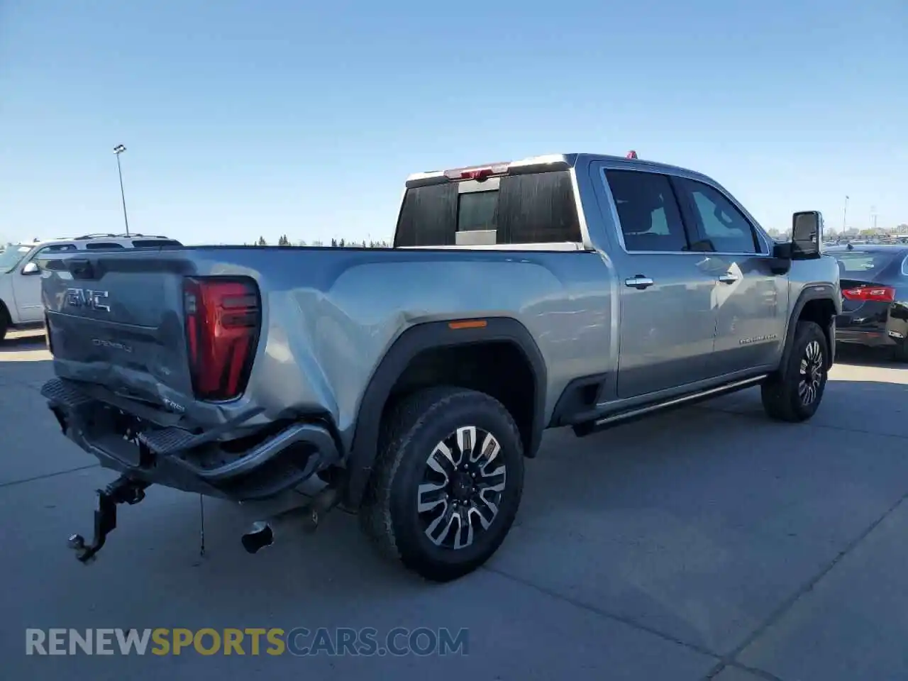 3 fotografías del automóvil dañado 1GT49XEY2RF435370 GMC SIERRA 2024