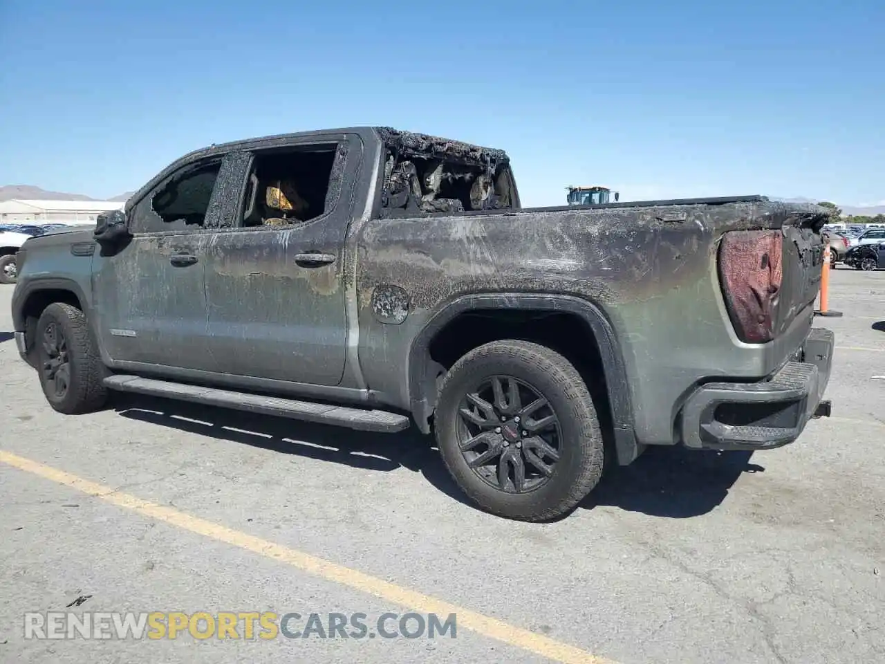 2 Photograph of a damaged car 1GTUUCED6RZ159732 GMC SIERRA 2024