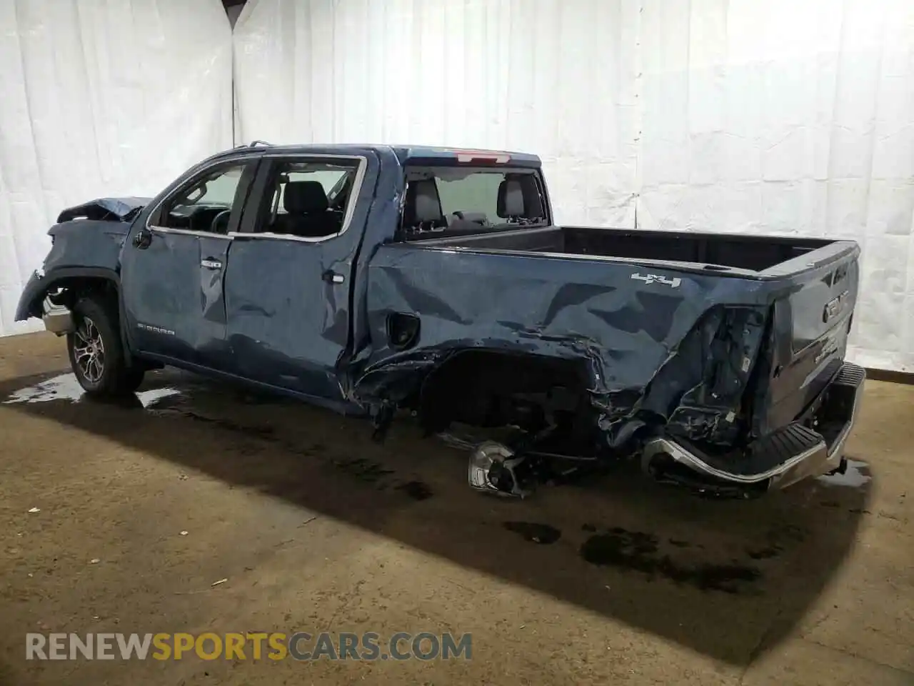 2 Photograph of a damaged car 1GTUUDED7RZ367379 GMC SIERRA 2024