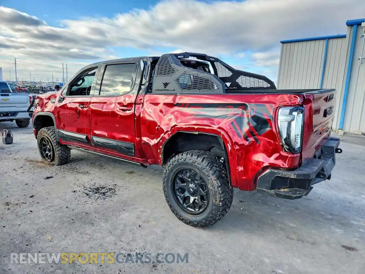 2 Photograph of a damaged car 1GTUUEE8XRZ405602 GMC SIERRA 2024