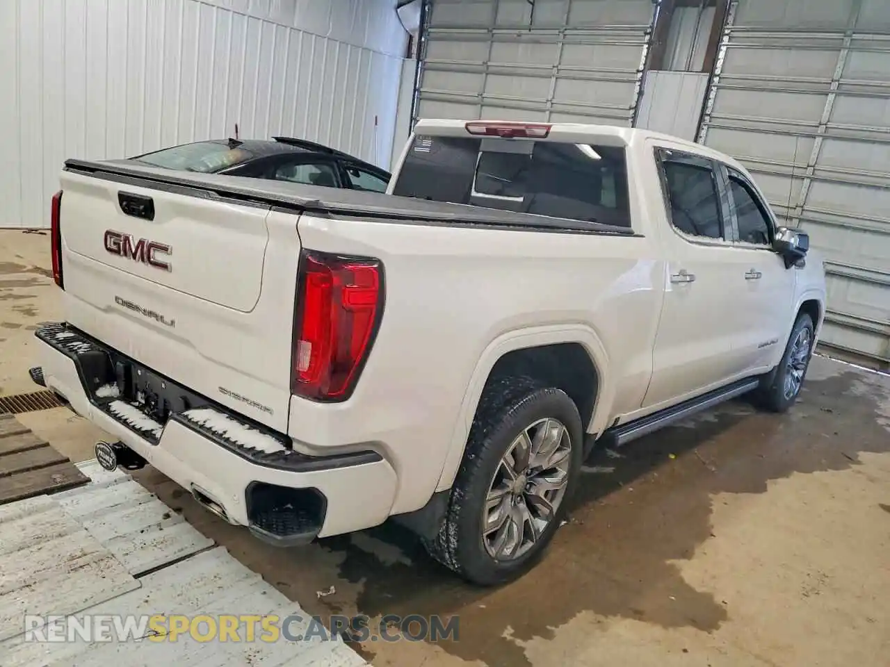 3 fotografías del automóvil dañado 1GTUUGEL7RZ282518 GMC SIERRA 2024