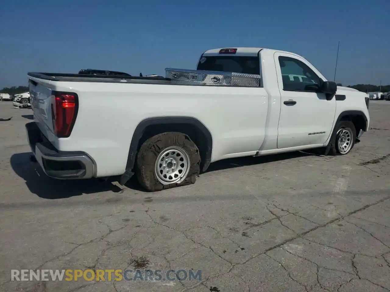 3 Photograph of a damaged car 3GTNHAEK3RG236861 GMC SIERRA 2024