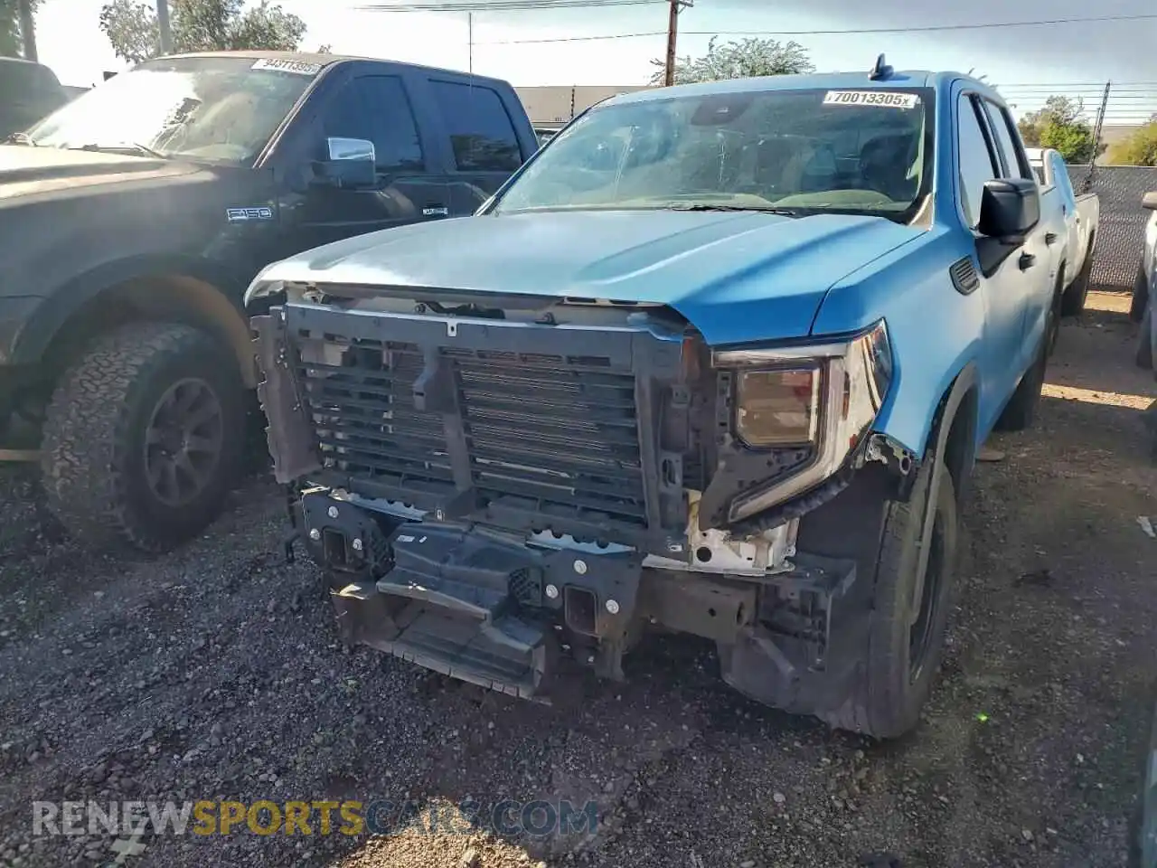 1 Photograph of a damaged car 3GTPHAEKXRG310690 GMC SIERRA 2024