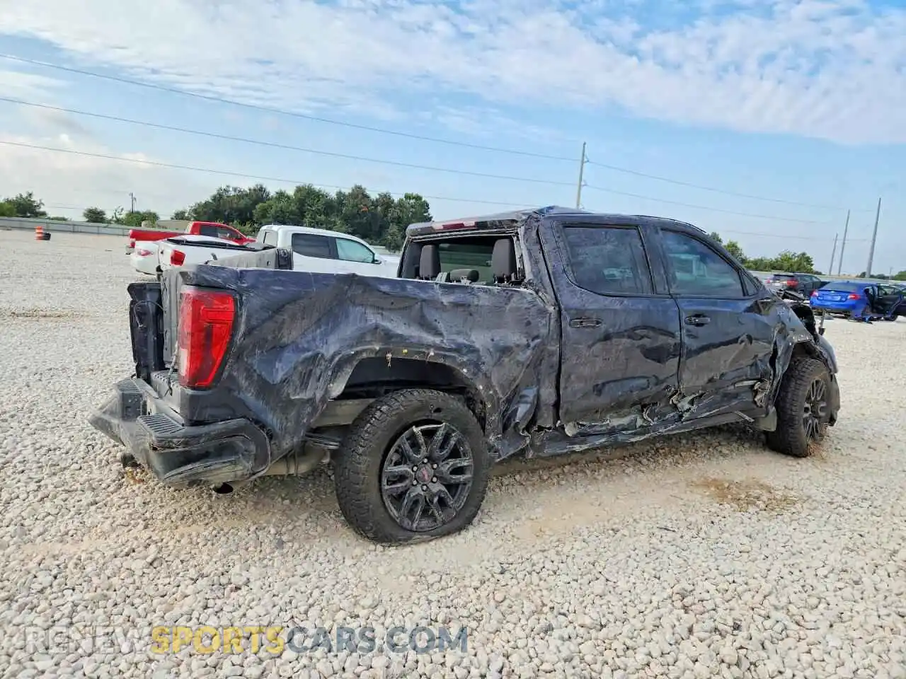 3 Photograph of a damaged car 3GTPHCEK0RG290820 GMC SIERRA 2024