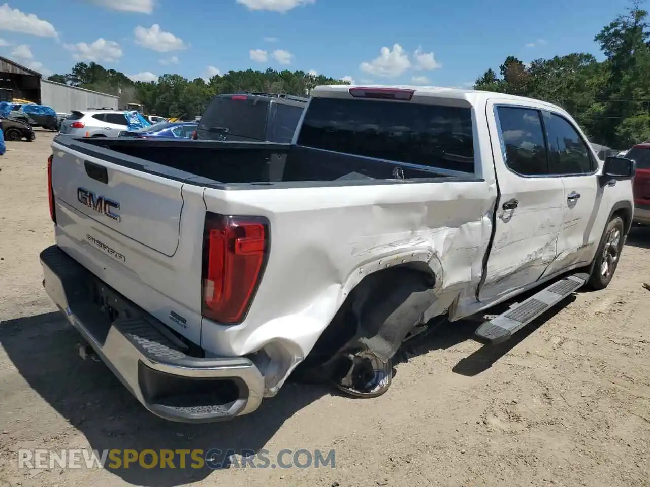 3 Photograph of a damaged car 3GTPHDED0RG179286 GMC SIERRA 2024