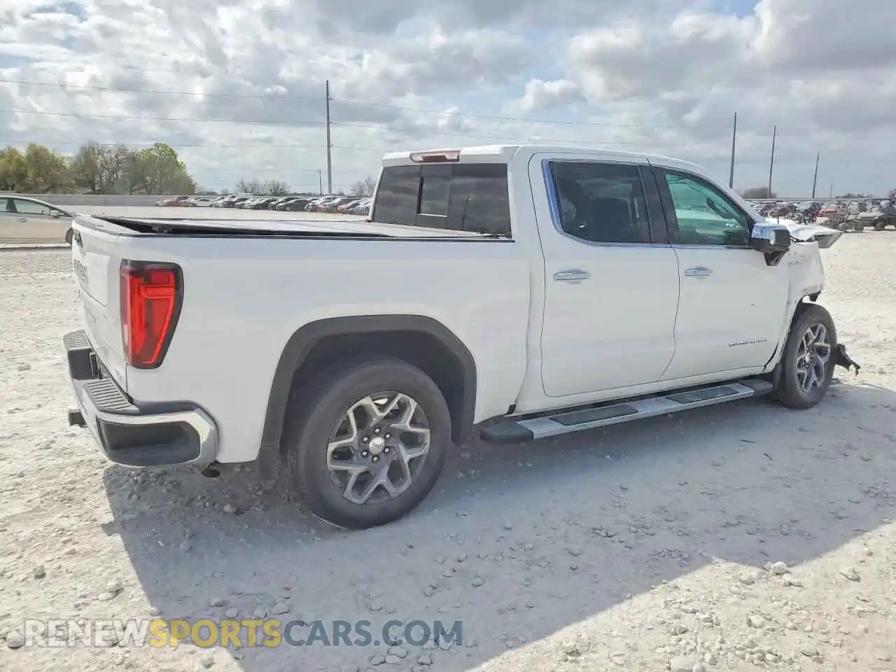3 Photograph of a damaged car 3GTPHDED2RG382146 GMC SIERRA 2024