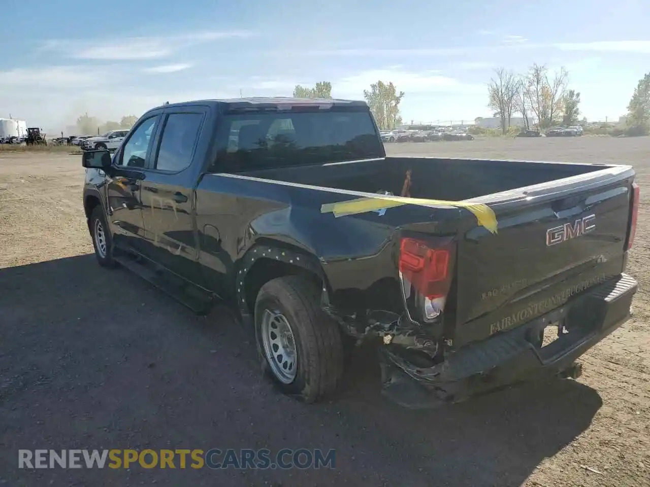 2 Photograph of a damaged car 3GTPUAEKXRG387717 GMC SIERRA 2024