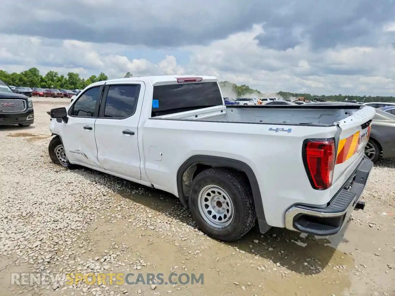 2 Photograph of a damaged car 3GTUUAED0RG279420 GMC SIERRA 2024
