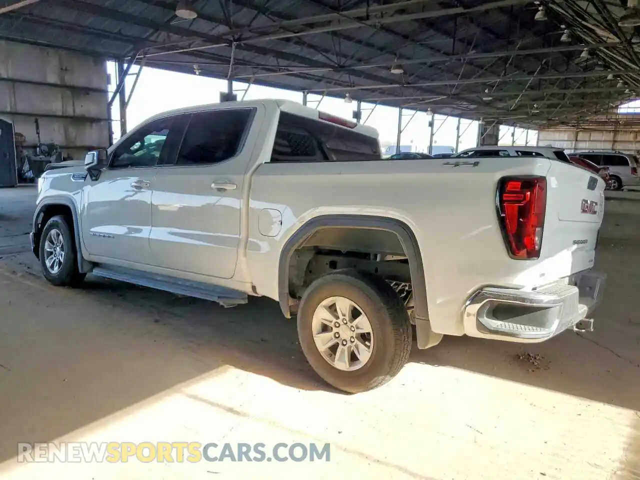 2 Photograph of a damaged car 3GTUUBED5RG100360 GMC SIERRA 2024