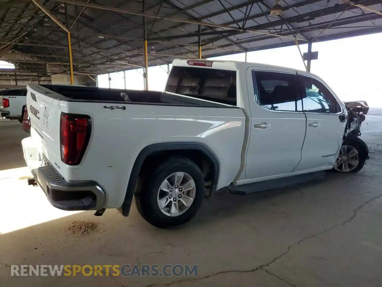 3 Photograph of a damaged car 3GTUUBED5RG100360 GMC SIERRA 2024