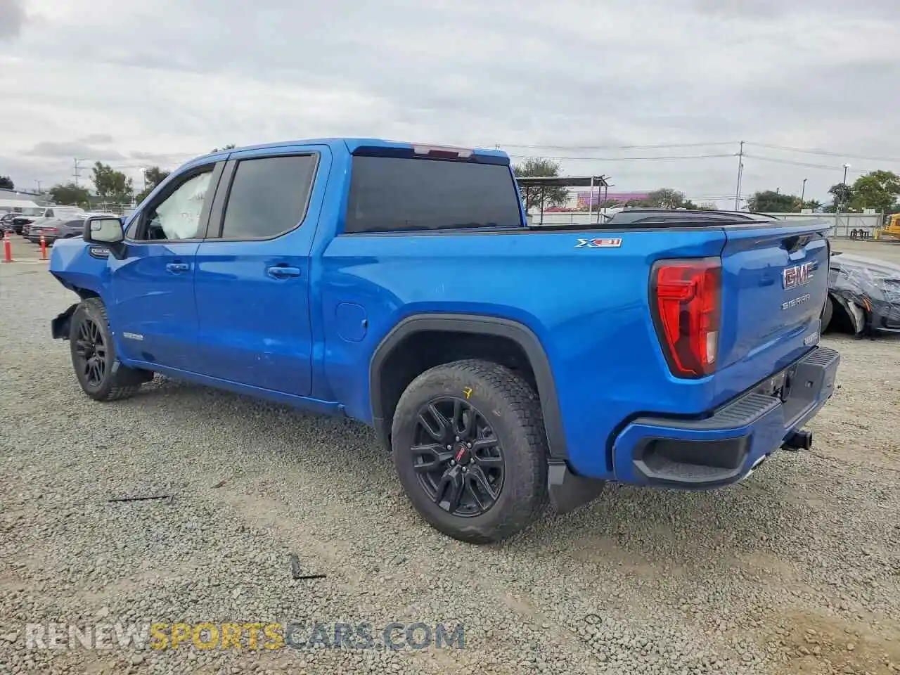 2 Photograph of a damaged car 3GTUUCED6RG286058 GMC SIERRA 2024
