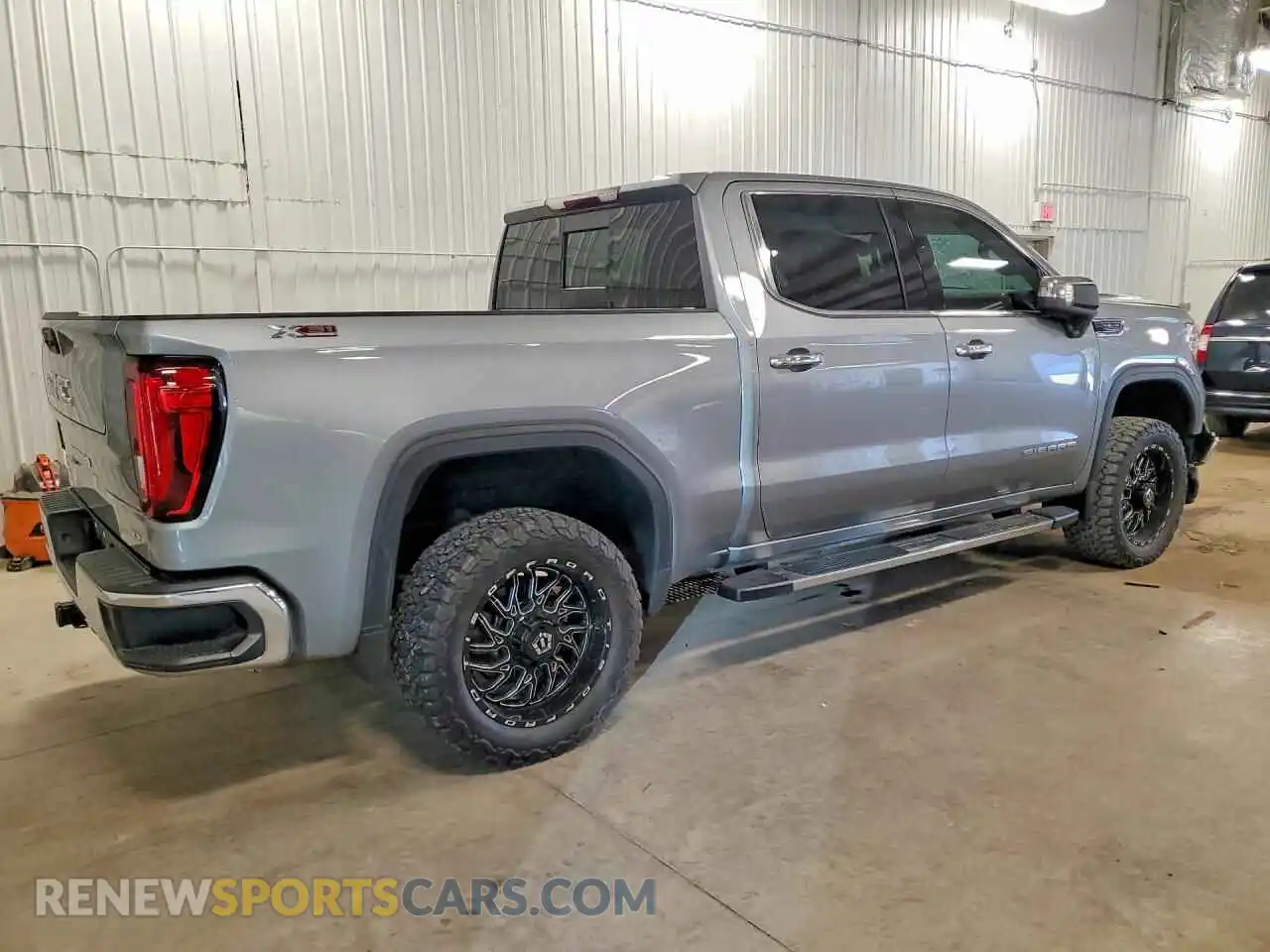 3 Photograph of a damaged car 3GTUUDED1RG138731 GMC SIERRA 2024