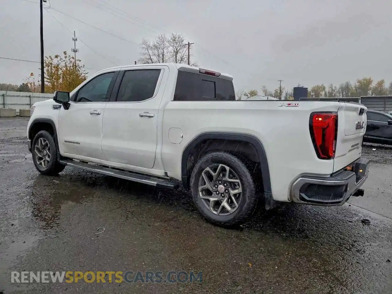 2 Photograph of a damaged car 3GTUUDED8RG392839 GMC SIERRA 2024