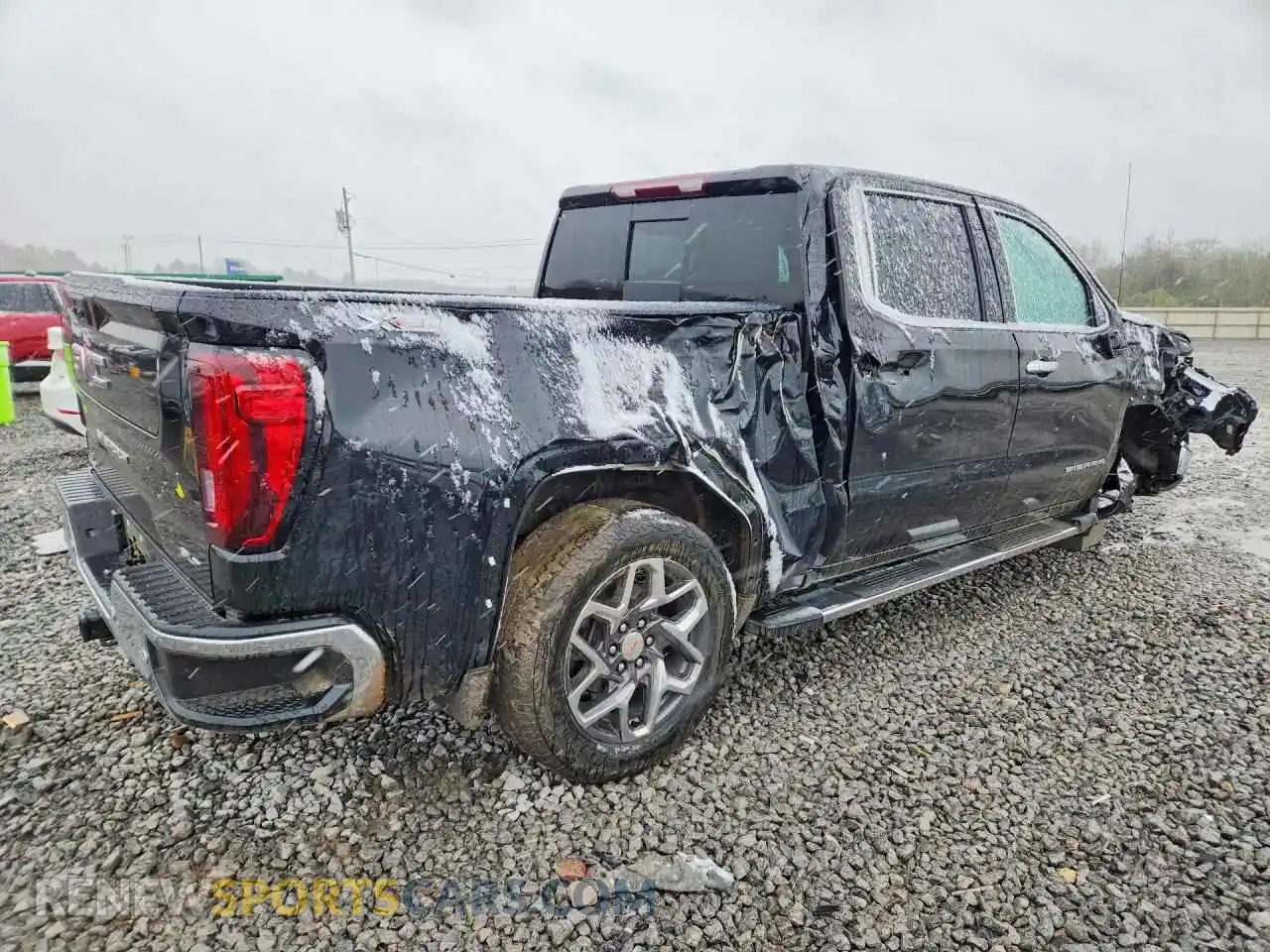 3 Photograph of a damaged car 3GTUUDED9RG275285 GMC SIERRA 2024