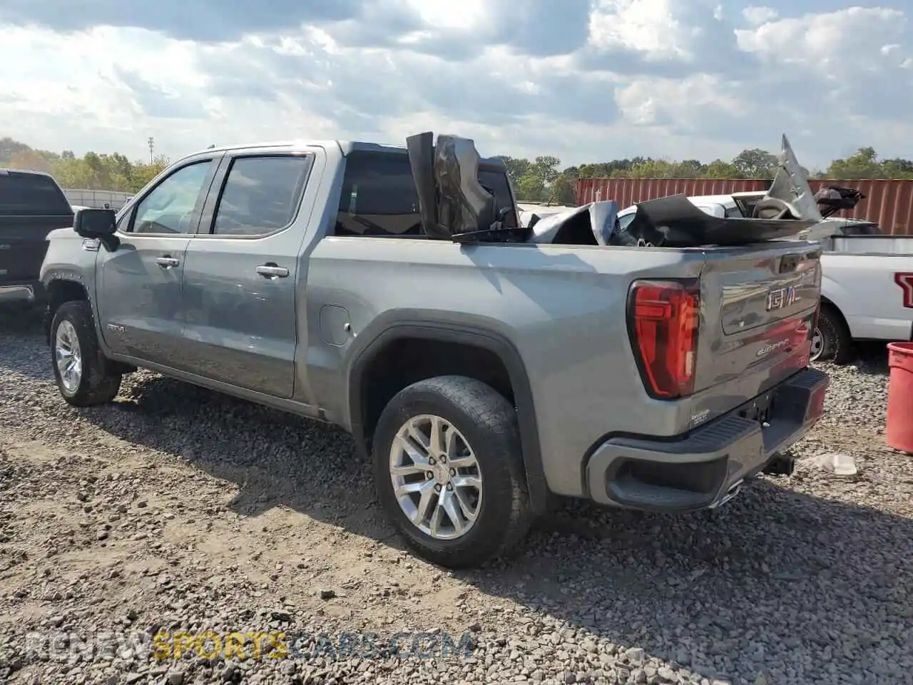 2 Photograph of a damaged car 3GTUUEE81RG296950 GMC SIERRA 2024