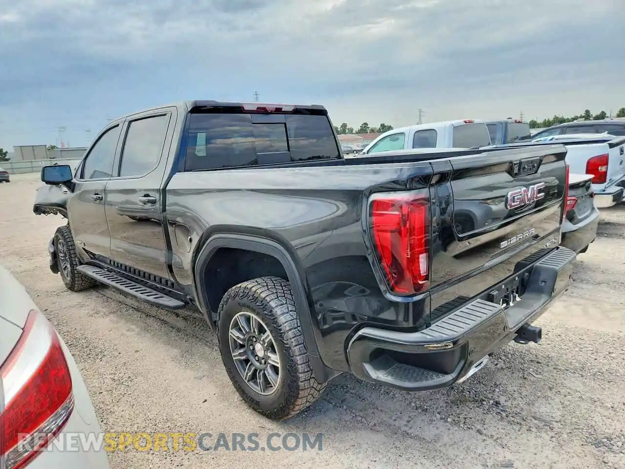 2 Photograph of a damaged car 3GTUUEE89RG224586 GMC SIERRA 2024